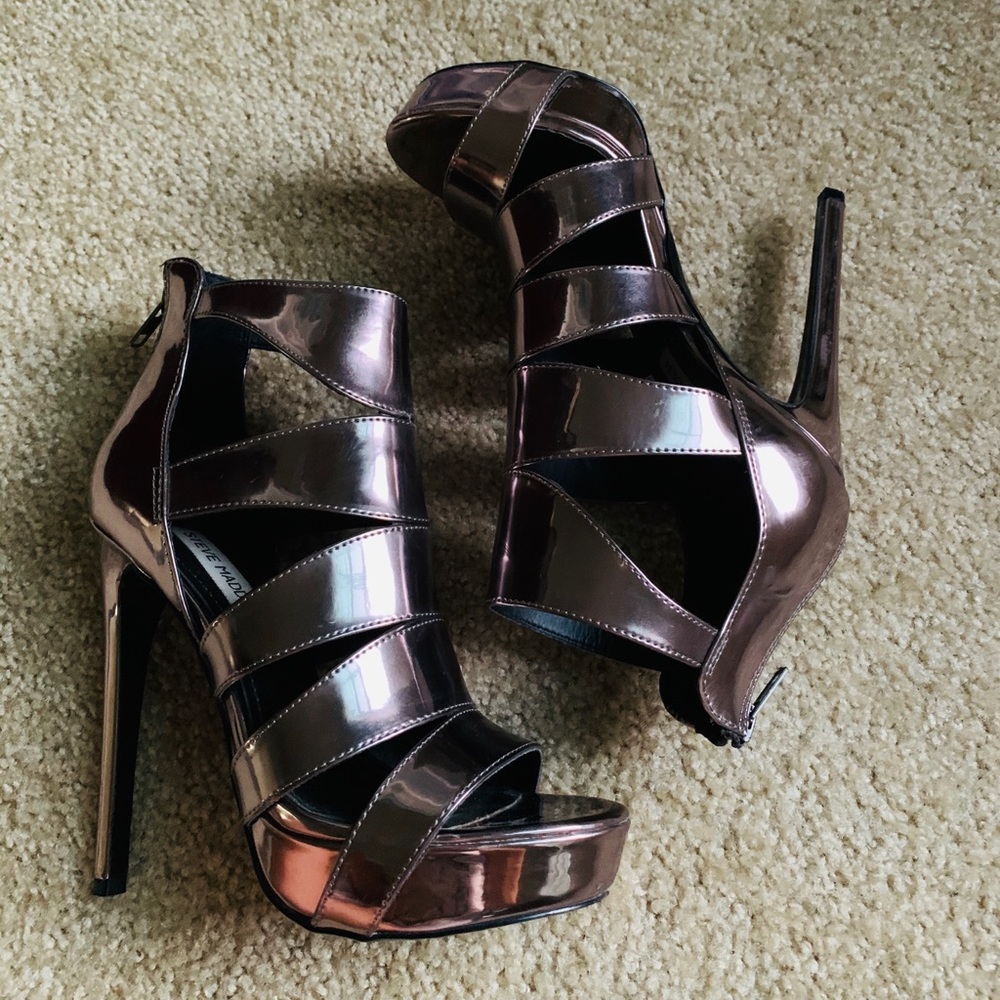 High heels - Picture 4 of 4